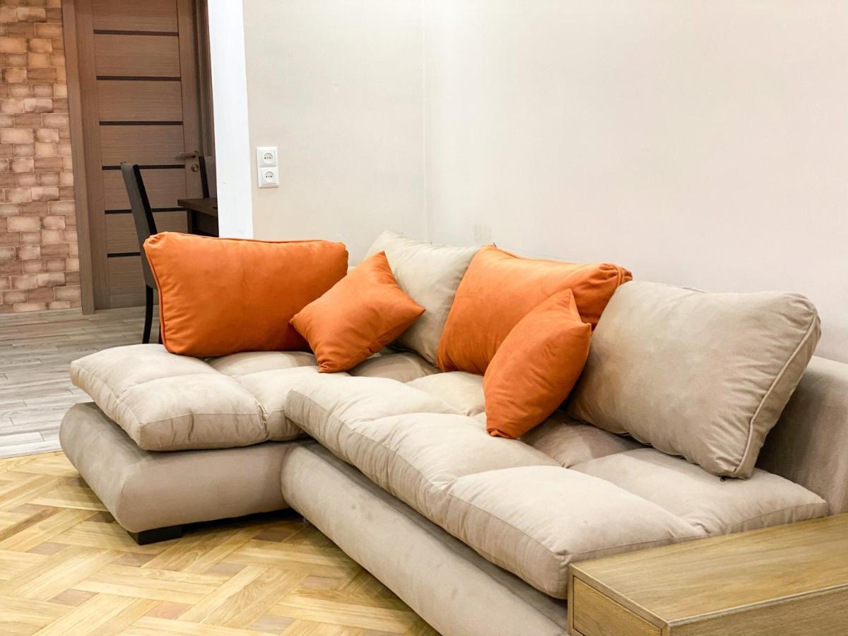 טביליסי Superior Apartment On Kostava מראה חיצוני תמונה