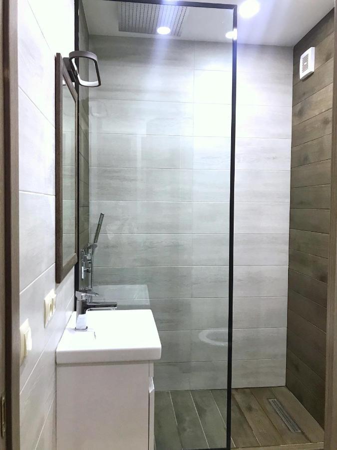 טביליסי Superior Apartment On Kostava מראה חיצוני תמונה
