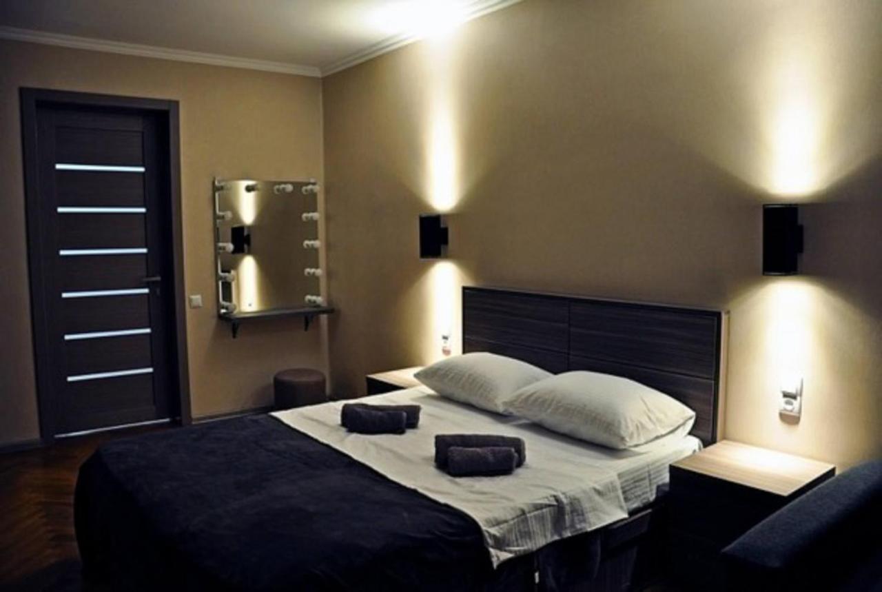 טביליסי Superior Apartment On Kostava מראה חיצוני תמונה